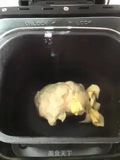 Make Christmas bread step 2