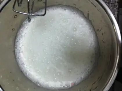 Make Strawberry birthday cake step 8