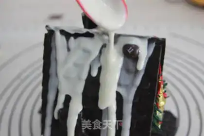 Make Christmas chocolate house step 11
