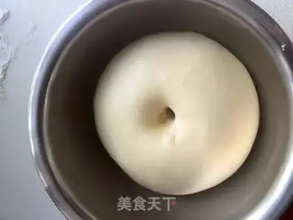 Make Christmas bread step 5