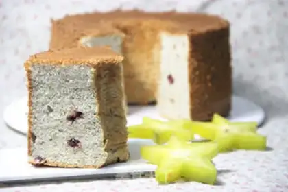 Make Banana cranberry chili cake step 16