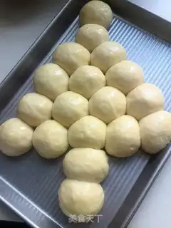 Make Christmas bread step 11