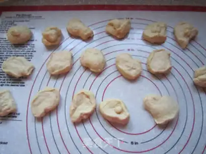 Make Christmas bread step 10
