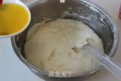 Make Lacey rolls sugar cake step 3