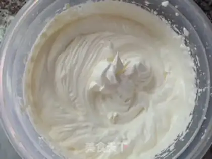 Make Strawberry birthday cake step 18