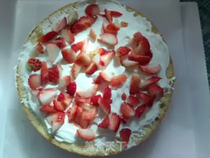 Make Strawberry birthday cake step 20