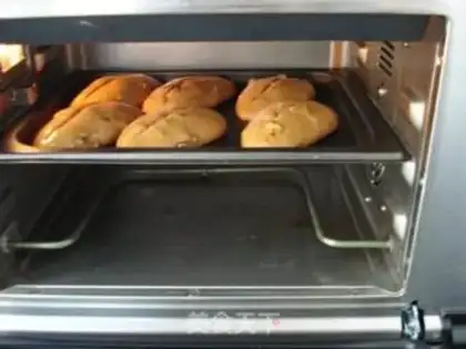 Make Chinese pecan bread step 10