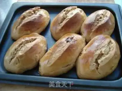 Make Chinese pecan bread step 11