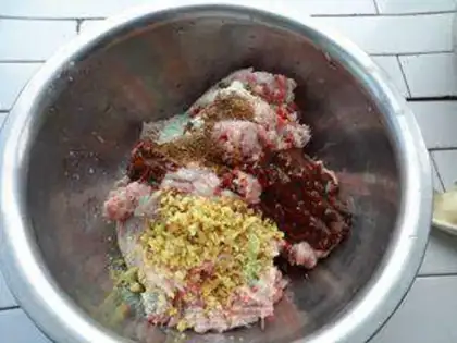 Make Cream pepper pork dumplings step 3