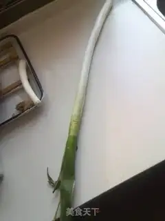 Make Shrimp skin with onions step 0