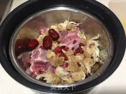 Make Monkey mushrooms, red date soup step 5
