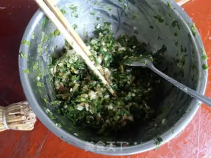 Make Sow dumplings step 1