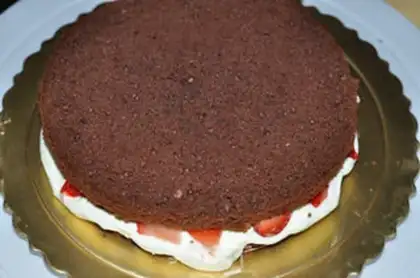 Make Christmas Snowman naked cake step 13