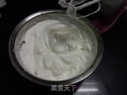Make Christmas tree cake step 1