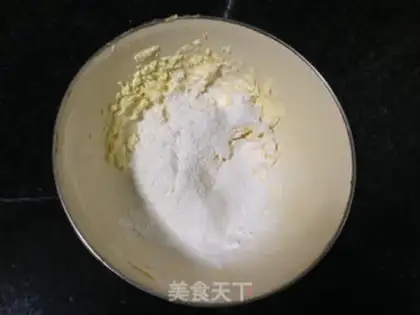 Make Snail cookies step 3