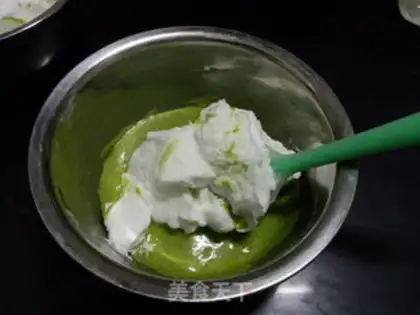 Make Christmas tree cake step 5