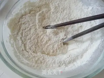 Make Christmas bread step 1