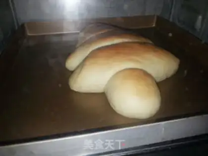 Make Christmas bread step 9