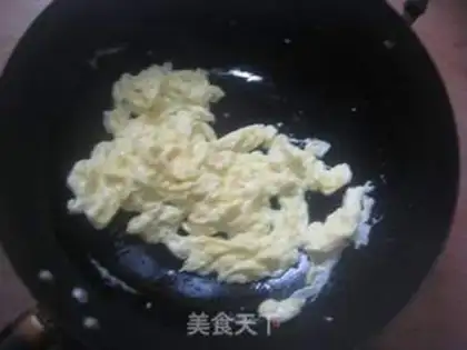 Make Tomato onions for eggs step 1
