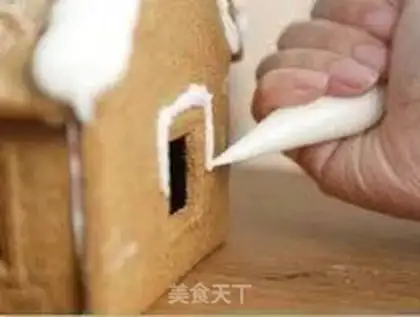 Make The Christmas house step 14