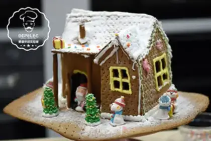 Make Gingerbread house step 8
