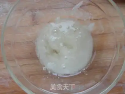 Make The red sugar cookie house step 16