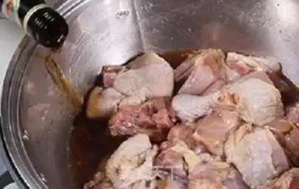 Make Old chicken stew step 1