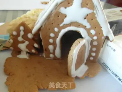 Make The red sugar cookie house step 25