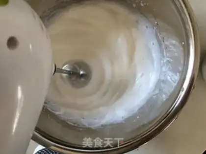 Make Strawberry chocolate naked cake step 2