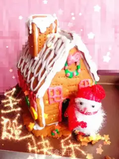 Make Christmas gingerbread house step 15