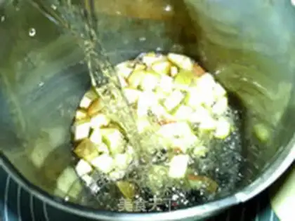 Make Apple black soy step 6