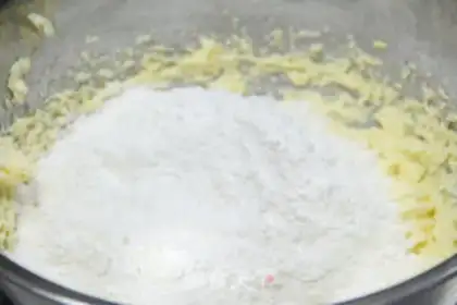 Make Frost cookies step 2