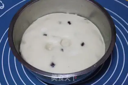 Make The raspberry loaf step 4