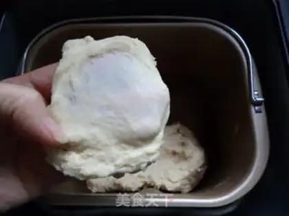 Make Christmas bread step 1