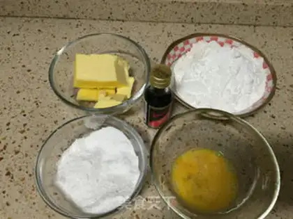 Make Christmas frosting cookies step 0