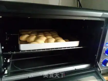 Make Christmas bread step 11