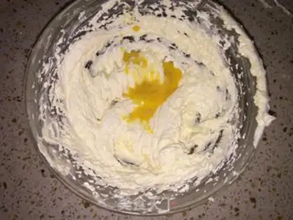 Make Christmas frosting cookies step 2