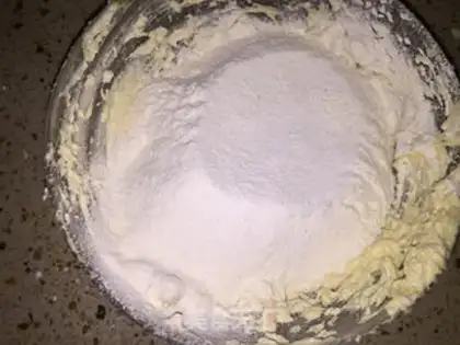 Make Christmas frosting cookies step 3