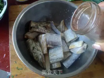 Make Fried swordfish step 1