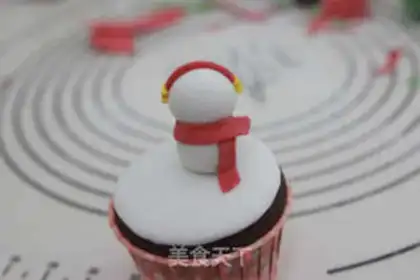 Make ♪ Christmas ♪ ♪ The sweet cupcakes ♪ step 16