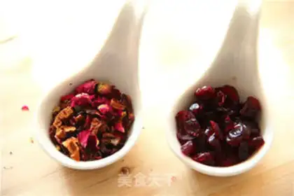 Make A rose drink from Lord Luo step 0