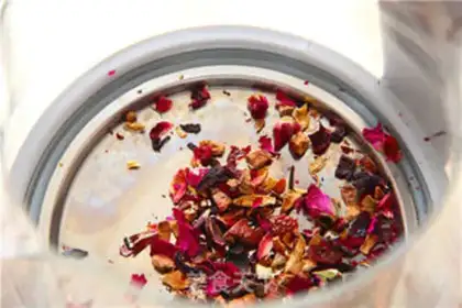 Make A rose drink from Lord Luo step 1