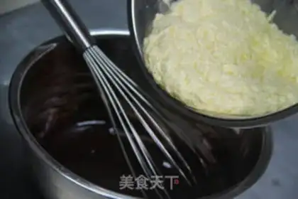 Make Chocolate cupcakes step 4