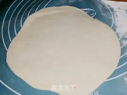 Make Shrimp pizza step 2