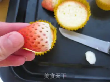 Make Christmas cupcakes step 3