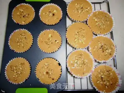 Make Coffee walnut cake step 5