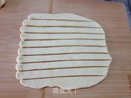 Make Cranberry roll step 4