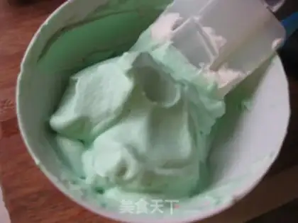 Make Christmas cupcakes step 10