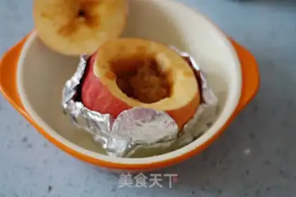 Make Maple Cinnamon Taffy baked apples step 4