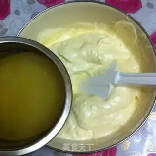 Make Strawberry cupcakes step 3